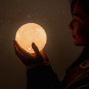 Luminária Lua Cheia 3D LED | Abajur Decorativo de Mesa